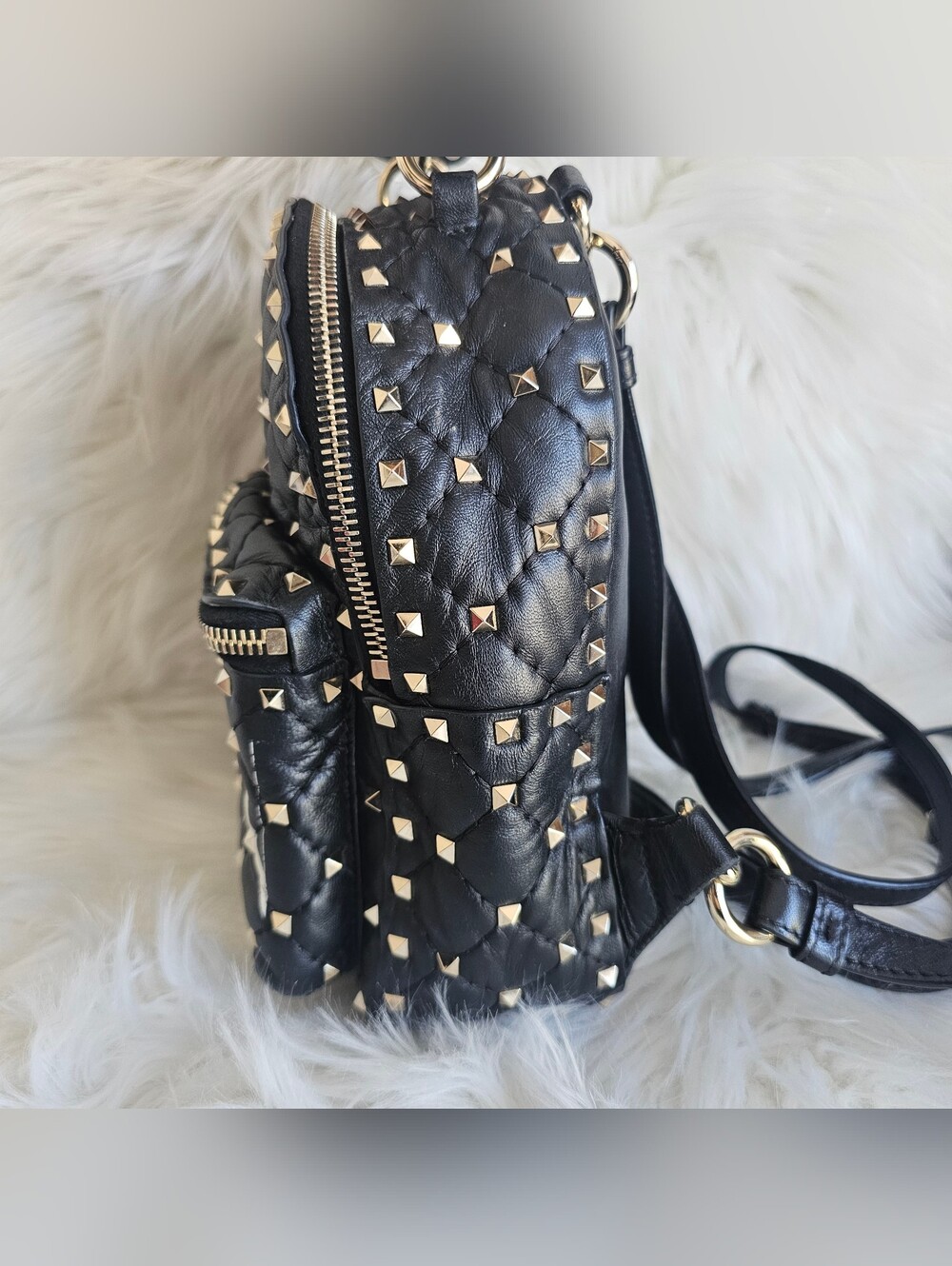 🖤 Valentino Rockstud Backpack 🖤 - Picture 6 of 13